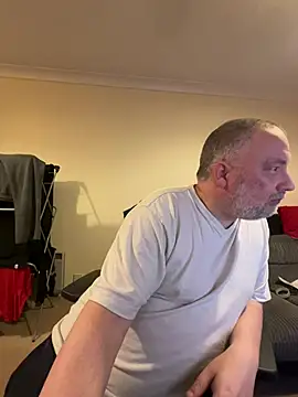 Snapshot of LondonTeffy chatting on March 18, 2025, 10:04 pm LondonTeffy online show from March 18, 2025, 10:04 pm