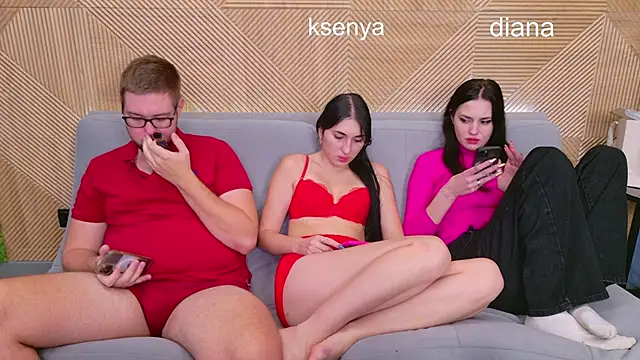 Ksenny online show from November 21, 2025, 4:49 pm