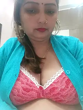 Snapshot of Dianaa9 chatting on January 4, 2025, 8:59 pm Dianaa9 online show from January 4, 2025, 8:59 pm