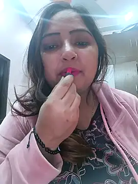 Snapshot of Dianaa9 chatting on January 5, 2025, 5:09 pm Dianaa9 online show from January 5, 2025, 5:09 pm