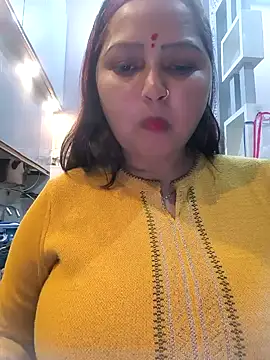 Snapshot of Dianaa9 chatting on February 10, 2025, 7:58 am Dianaa9 online show from February 10, 2025, 7:58 am