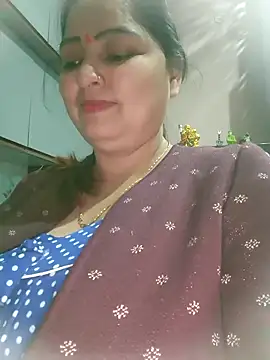 Snapshot of Dianaa9 chatting on February 12, 2025, 6:40 am Dianaa9 online show from February 12, 2025, 6:40 am