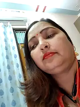 Snapshot of Dianaa9 chatting on February 24, 2025, 10:37 am Dianaa9 online show from February 24, 2025, 10:37 am