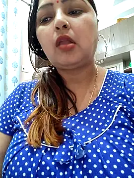 Snapshot of Dianaa9 chatting on February 28, 2025, 7:35 pm Dianaa9 online show from February 28, 2025, 7:35 pm