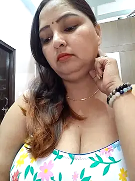 Snapshot of Dianaa9 chatting on March 5, 2025, 6:23 pm Dianaa9 online show from March 5, 2025, 6:23 pm