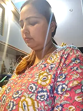 Snapshot of Dianaa9 chatting on March 11, 2025, 8:20 am Dianaa9 online show from March 11, 2025, 8:20 am