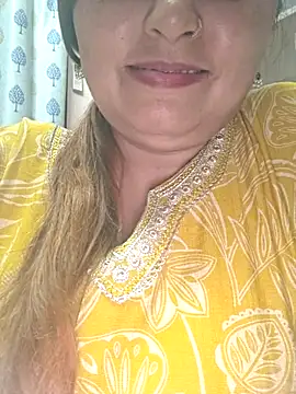 Snapshot of Dianaa9 chatting on October 8, 2025, 5:21 pm Dianaa9 online show from October 8, 2025, 5:21 pm