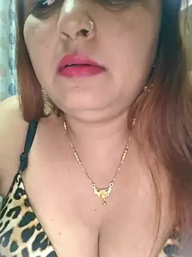 Snapshot of Dianaa9 chatting on October 17, 2025, 8:00 pm Dianaa9 online show from October 17, 2025, 8:00 pm