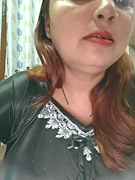 Dianaa9 online show from May 3, 2026, 5:13 am