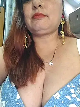 Dianaa9 online show from May 5, 2026, 6:38 pm