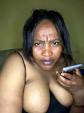 Snapshot of Amandious chatting on January 7, 2026, 7:49 pm Amandious online show from January 7, 2026, 7:49 pm