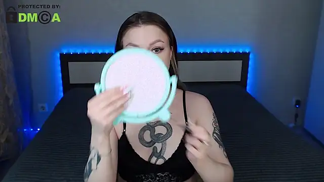 RonnieMilles online show from June 26, 2026, 1:10 am