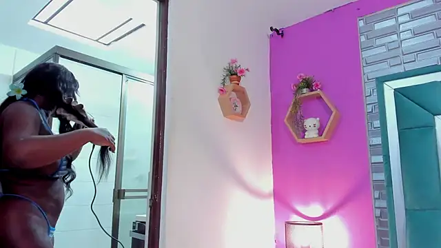 LORENSCOLLINS online show from November 16, 2025, 2:44 pm