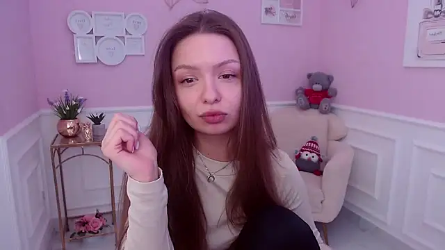 LucySkilar online show from February 11, 2025, 10:48 am