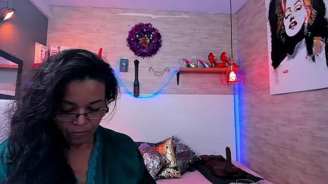 MaturePure online show from December 21, 2025, 6:15 pm