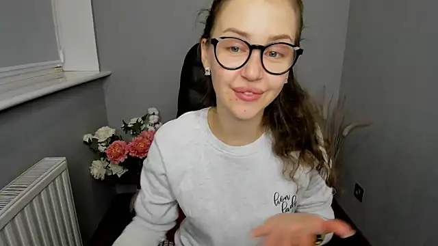 AfinaCutie online show from December 10, 2024, 1:33 pm