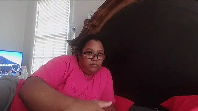 ebonyred online show from January 17, 2025, 8:55 pm