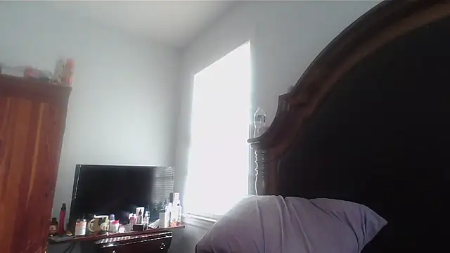 Snapshot of ebonyred chatting on February 28, 2026, 3:57 pm ebonyred online show from February 28, 2026, 3:57 pm