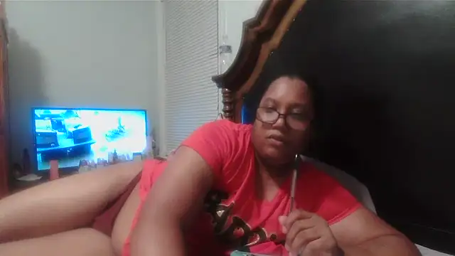 Snapshot of ebonyred chatting on March 11, 2026, 12:49 am ebonyred online show from March 11, 2026, 12:49 am