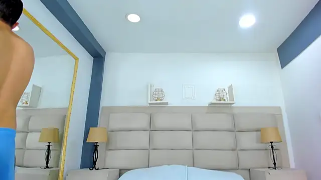 AgarEvans online show from December 20, 2025, 4:41 am