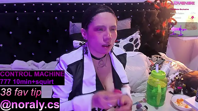 hey noraly online show from November 22, 2025, 4:11 am