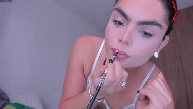 cheryl blossom69 online show from December 18, 2025, 9:54 pm