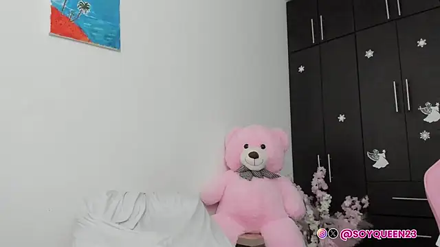 Snapshot of Soyqueen chatting on September 21, 2025, 4:08 pm Soyqueen online show from September 21, 2025, 4:08 pm