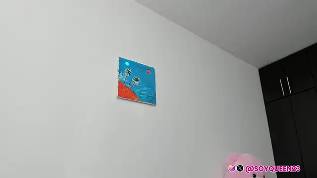 Snapshot of Soyqueen chatting on October 25, 2025, 9:42 pm Soyqueen online show from October 25, 2025, 9:42 pm