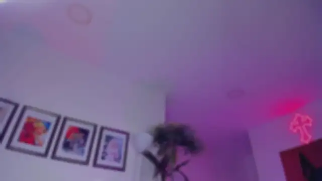 Snapshot of Taylor__foxxx chatting on October 3, 2025, 6:10 am Taylor  foxxx online show from October 3, 2025, 6:10 am