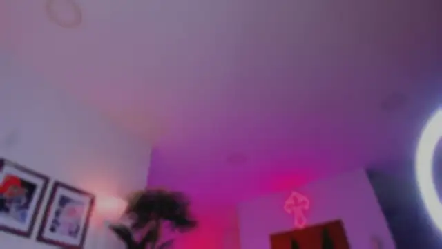 Snapshot of Taylor__foxxx chatting on October 15, 2025, 4:45 am Taylor  foxxx online show from October 15, 2025, 4:45 am