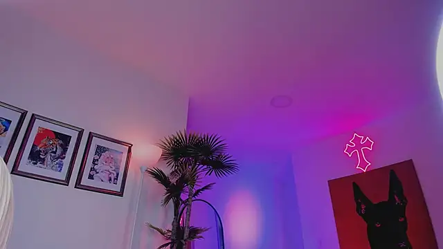 Snapshot of Taylor__foxxx chatting on October 22, 2025, 4:35 am Taylor  foxxx online show from October 22, 2025, 4:35 am