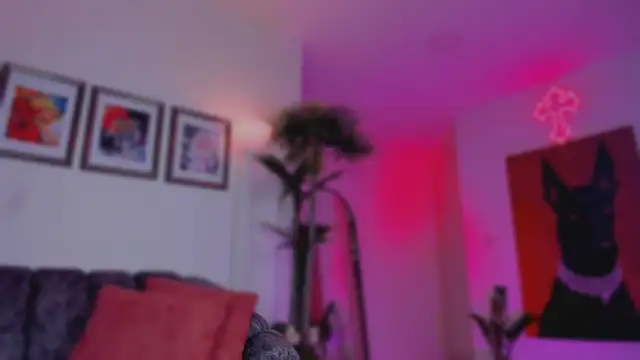 Snapshot of Taylor__foxxx chatting on October 24, 2025, 5:15 am Taylor  foxxx online show from October 24, 2025, 5:15 am