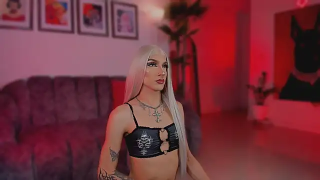 Snapshot of Taylor__foxxx chatting on April 25, 2026, 6:05 am Taylor foxxx online show from April 25, 2026, 6:05 am