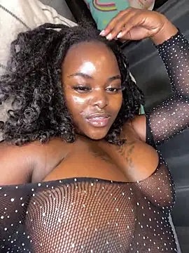 Honeycoco0211 online show from March 8, 2025, 4:17 pm