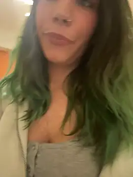 Lady Knaller online show from October 14, 2025, 7:03 pm