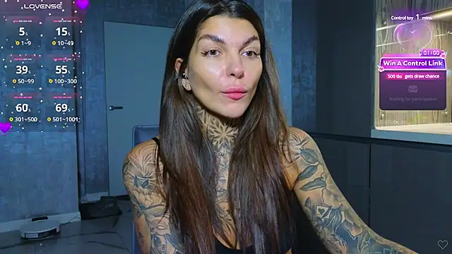 tattooedBabyy online show from January 15, 2025, 1:52 pm