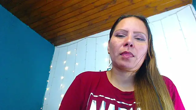 camila delarosa online show from December 28, 2024, 4:20 pm