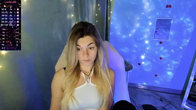 Snapshot of Sweet_me_ chatting on October 1, 2025, 5:35 am Sweet me online show from October 1, 2025, 5:35 am