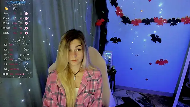 Snapshot of Sweet_me_ chatting on October 26, 2025, 7:03 am Sweet me online show from October 26, 2025, 7:03 am