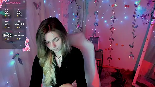 Sweet me  online show from May 15, 2026, 5:58 am