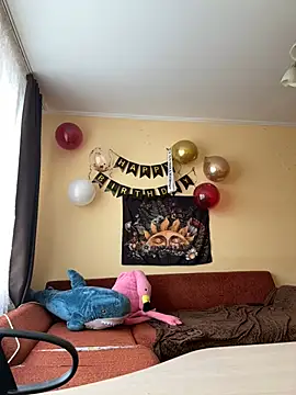 Crayzy Luv online show from February 14, 2025, 6:56 am