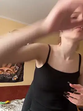 Crayzy Luv online show from February 14, 2025, 10:07 am