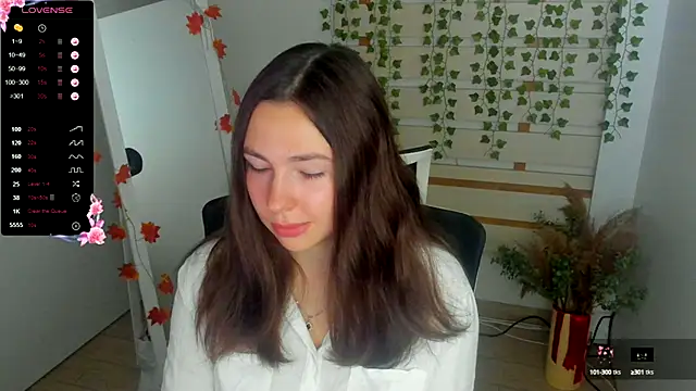 Snapshot of Lexy_flower chatting on October 8, 2025, 6:55 am Lexy flower online show from October 8, 2025, 6:55 am