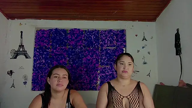 Snapshot of sharon_strom chatting on October 1, 2025, 4:18 am sharon strom online show from October 1, 2025, 4:18 am