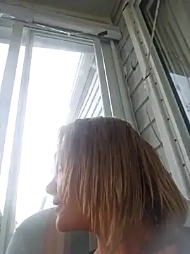 Snapshot of Dixiefaye_Pika chatting on December 1, 2025, 7:41 pm Dixiefaye Pika online show from December 1, 2025, 7:41 pm