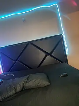 Snapshot of ScarlettAndClark chatting on January 3, 2025, 11:44 pm ScarlettAndClark online show from January 3, 2025, 11:44 pm