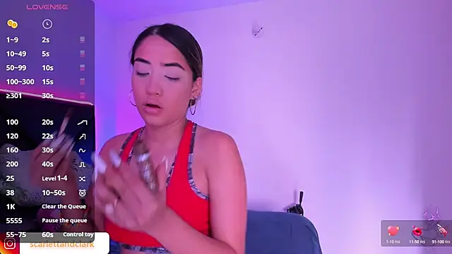 Snapshot of ScarlettAndClark chatting on March 6, 2025, 9:09 pm ScarlettAndClark online show from March 6, 2025, 9:09 pm