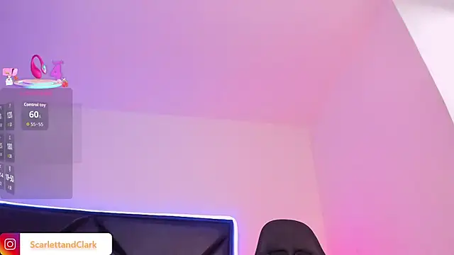 Snapshot of ScarlettAndClark chatting on October 29, 2025, 1:19 am ScarlettAndClark online show from October 29, 2025, 1:19 am