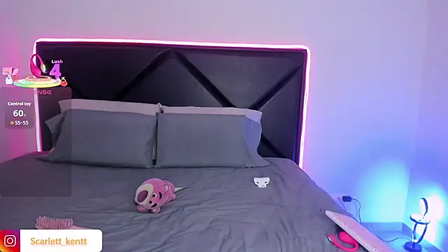 ScarlettAndClark online show from January 6, 2026, 4:38 am