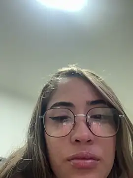 ScarlettAndClark online show from May 9, 2026, 4:17 am